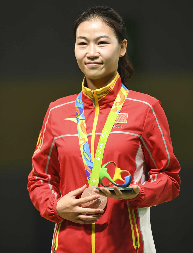 易思玲获得女子10米气步枪铜牌