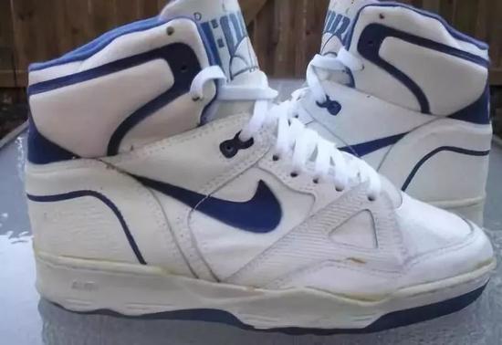 L7SNEAKER：Nike Force 系列篮球鞋回眸