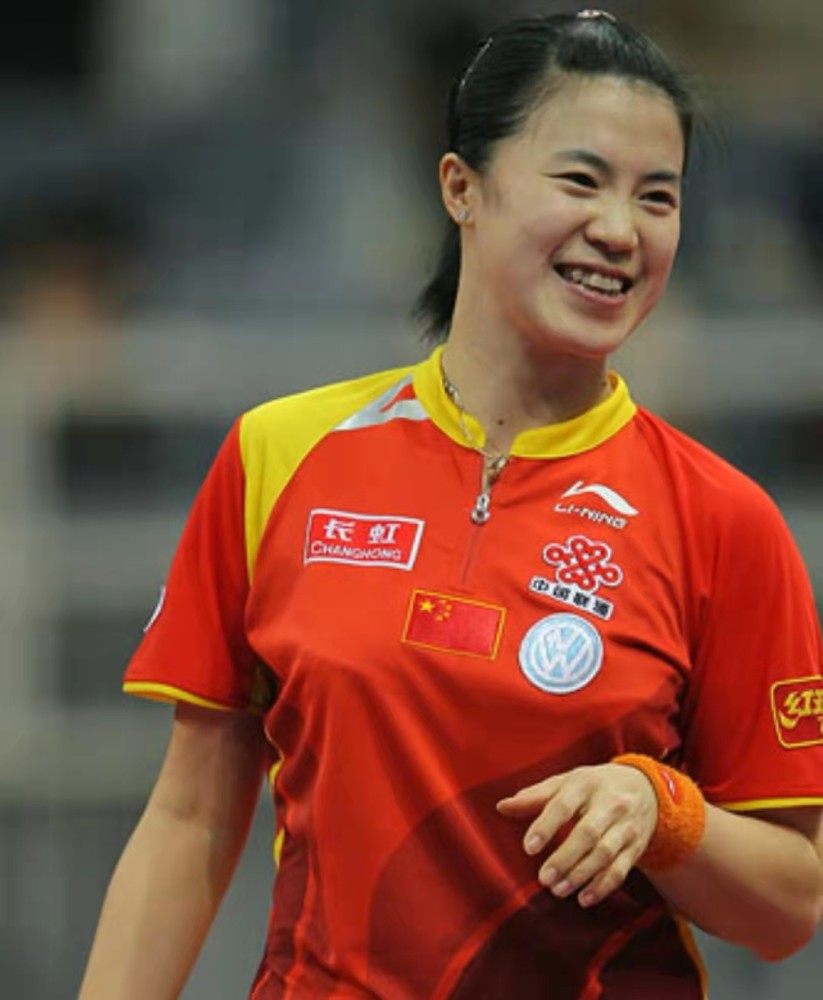 第九届广州全运会（2001）女子乒乓球冠军：王楠