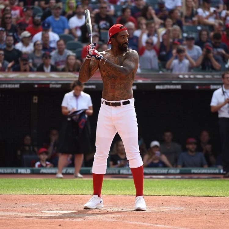 JR：我有很多天赋本可从事3-4种不同项目