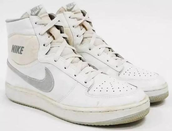 L7SNEAKER：Nike Force 系列篮球鞋回眸