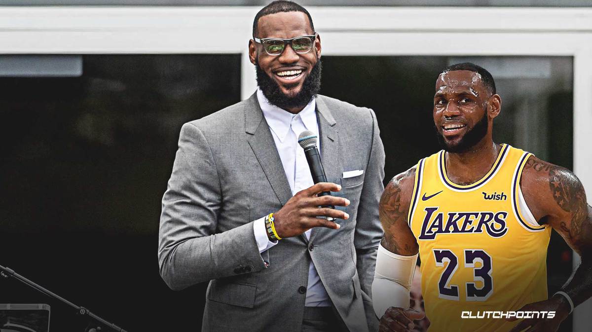 勒布朗·詹姆斯（LeBron James）为他的I Promise学校拍卖运动鞋